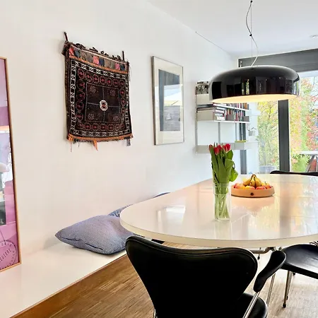 Snug 7 - Design House In South Munich, Terrace, Feriehus