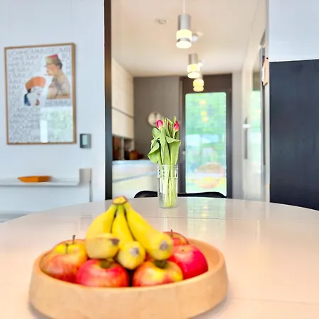 Snug 7 - Design House In South Munich, Terrace,