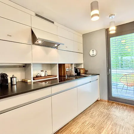 Ferienhaus Snug 7 - Design House In South Munich, Terrace,